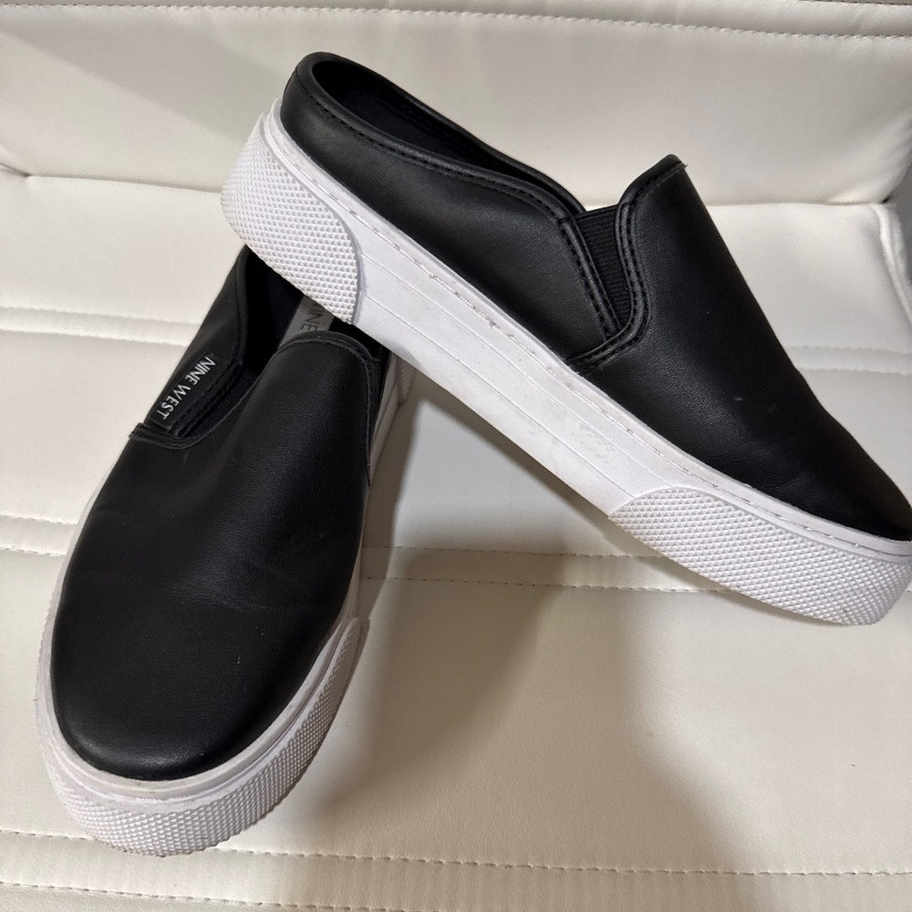 Nine West slip on platform mules